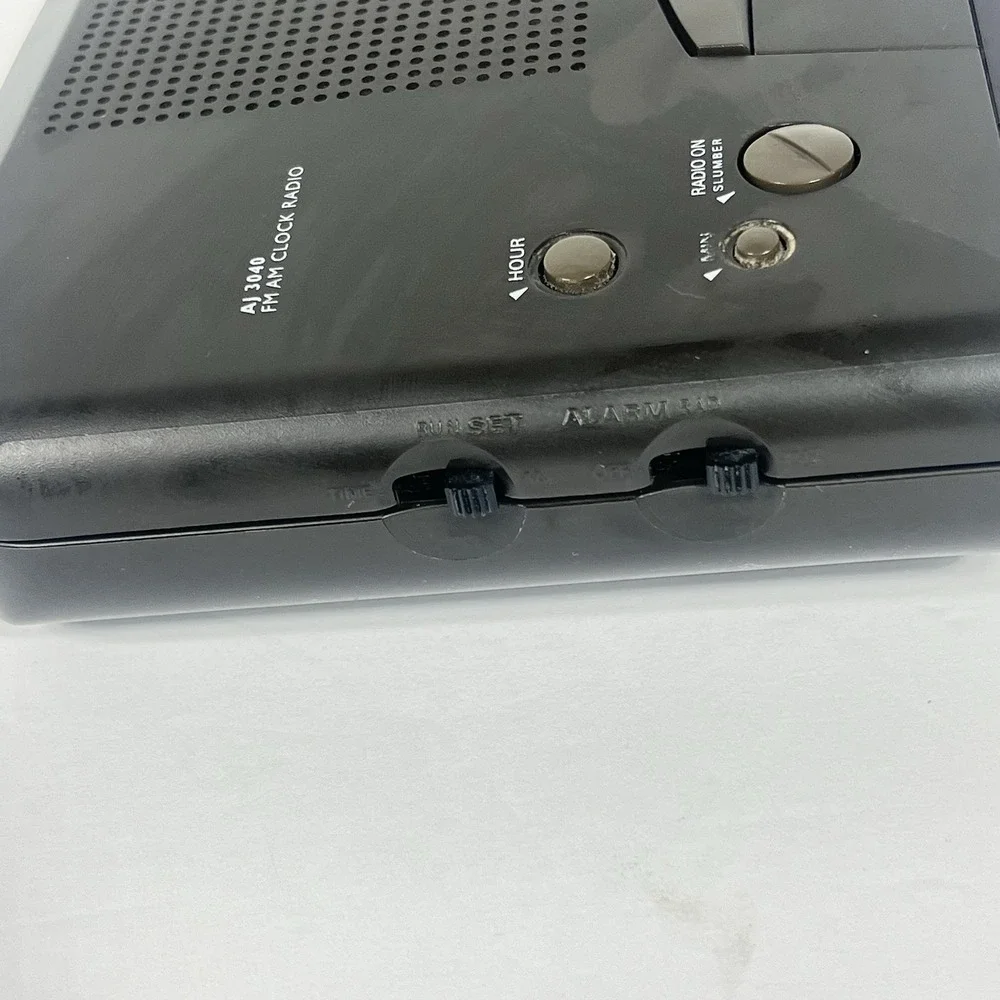 Magnavox AJ3040 FM AM Clock Radio Alarm Snooze Bedside Black Tested